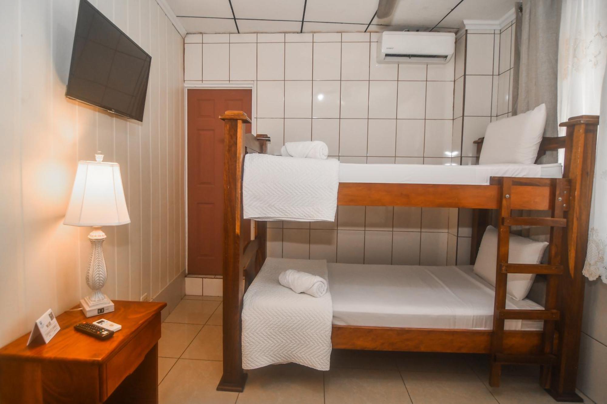 Hotel Aldea Chorotega ปุนตาเรนาส ภายนอก รูปภาพ